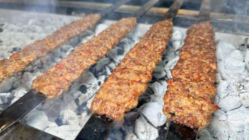 Vijdansizlık Bu, Adana kebabının 350 TL’ye satılması kabul edilemez.