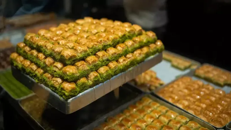 İsyan ettiren ‘baklava’ fiyatları bir dilimine 738 TL istiyorlar,
