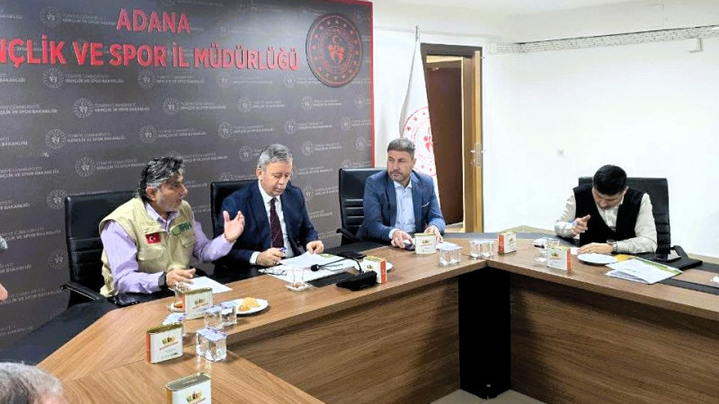 Yetimler Gençlere Emanet’ 