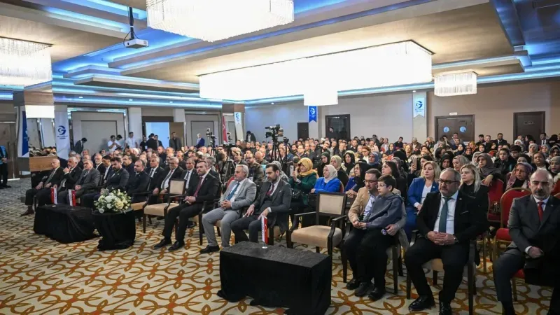 Erbakan, Adana'da partisinin iftar programına katıldı