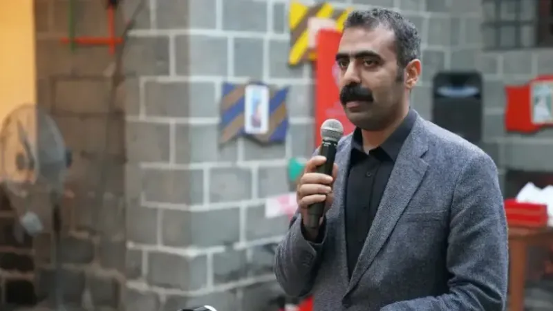 Büyükşehir Belediyesi'nde istifa depremi!